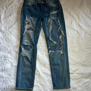 Ripped Jeans! American Eagle, straight cut